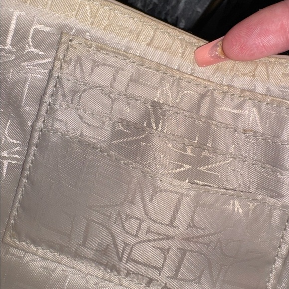 Chic Danielle Nicole Envelope Portfolio Clutch in nude/taupe /gold hardware - Picture 3 of 9